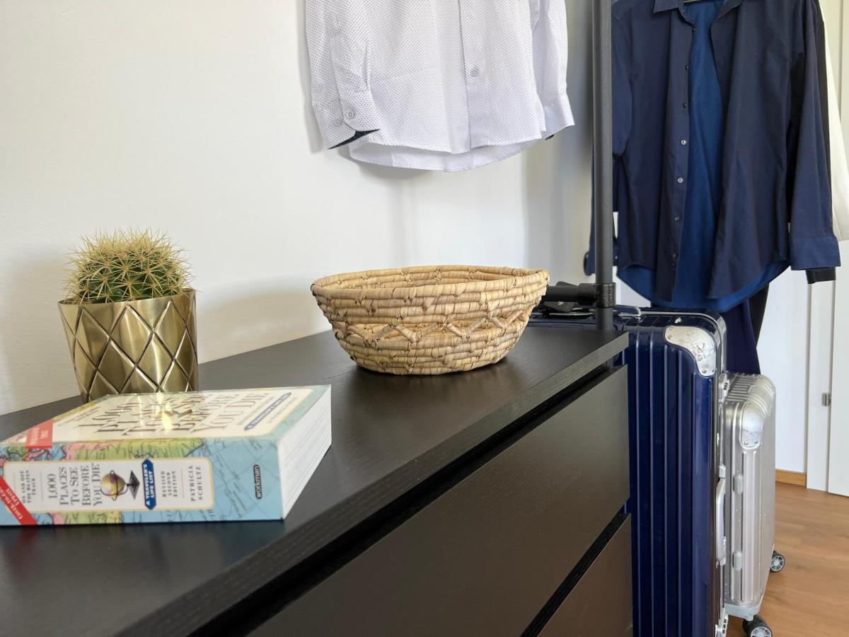 Designapartment Blue Sky -55M2-Free Parking & Wifi Graz Esterno foto
